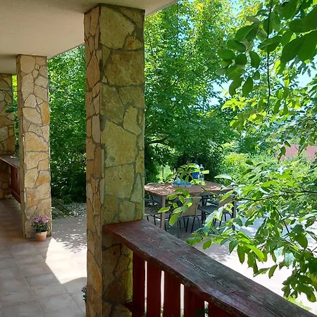 Viztuekoer Vendeghaz Ferienhaus Zamárdi